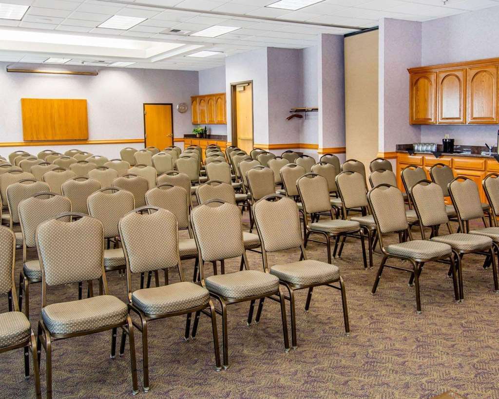 Quality Inn Oakwood Fairwood Instalações foto